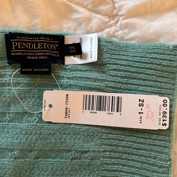NWT Pendleton cashmere scarf - Picture 2 of 4
